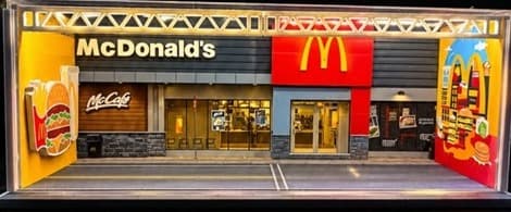 Expositor de Miniaturas 30cm LED — McDonald's